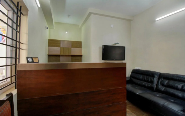 OYO 22536 Vishaak Inn
