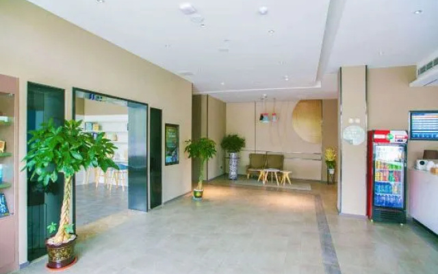 Homeinn · neo (Nanjing Qiaobei Hongyang Plaza Taishan Xincun Subway Station) – Hotel Rooms – Nanjing
