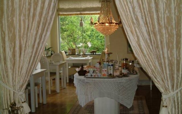 Casa Corner Bed & Breakfast