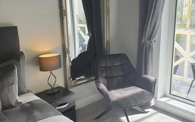 River View Apartment Suite