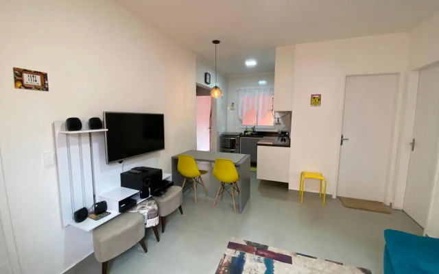 Casa em Bertioga condomínio 250 metros da praia