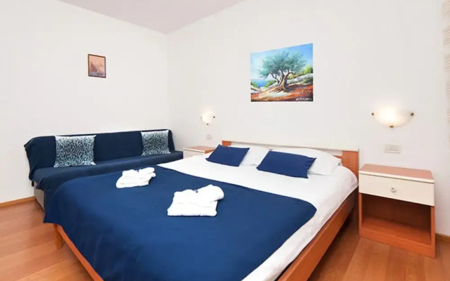 Splendid Beachfront Medveja Apartments