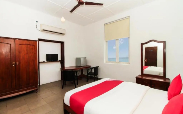 Sea View Apartment by OYO Rooms