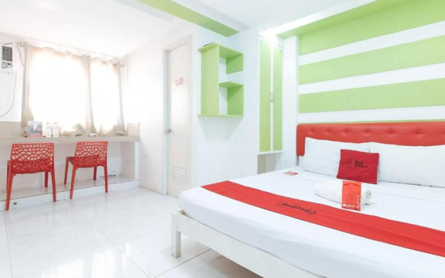 RedDoorz @ DBuilders Rooms Lower Bicutan