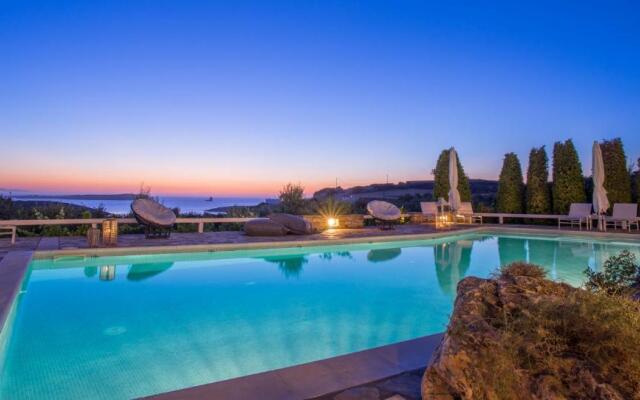 Villas Agia Irini Cove
