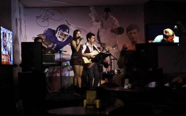 El Cielito Hotel - Sta. Rosa