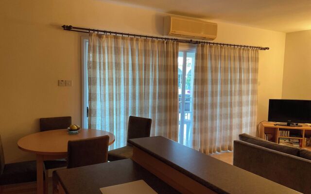 Fabulous 2 Bed Apartment in Safakoy Cyprus