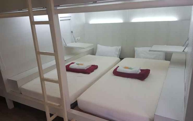 The Capsule Gajahmada Semarang – Guest Rooms – Semarang