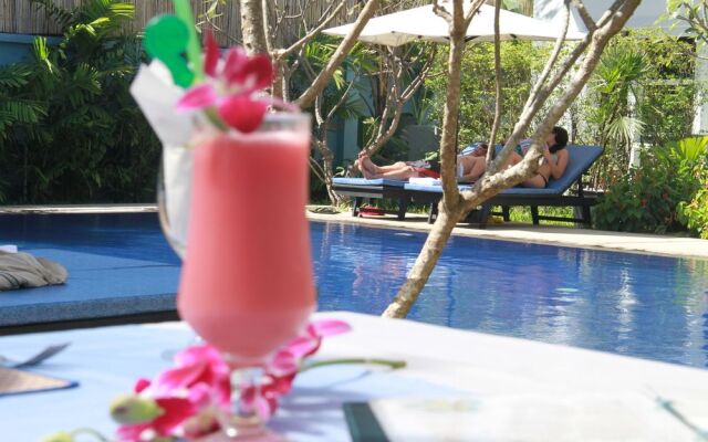 Frangipani Villa Hotel II