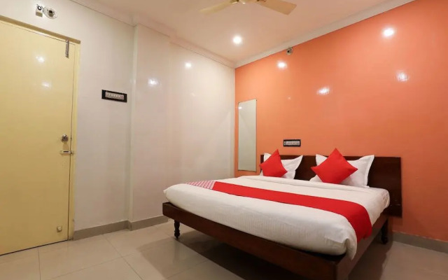 Vishnu Priya Residency By OYO Rooms