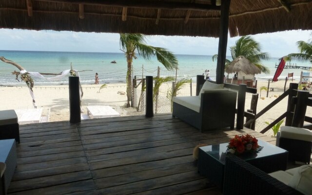 2 bedroom Beach Front property