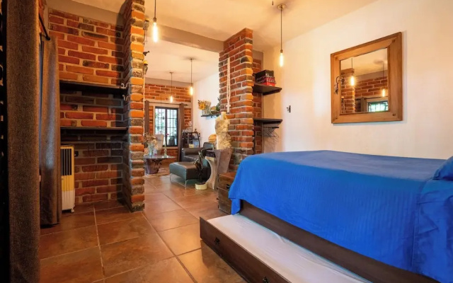 Cozy House with Pool and 3 Bedrooms