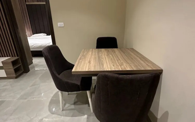 Charmig Amman Apartment With Modern Amenities