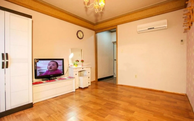Geojedo White Pension