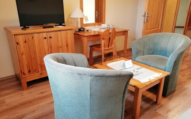 Józsi Bácsi Vendéglője és Szállodája