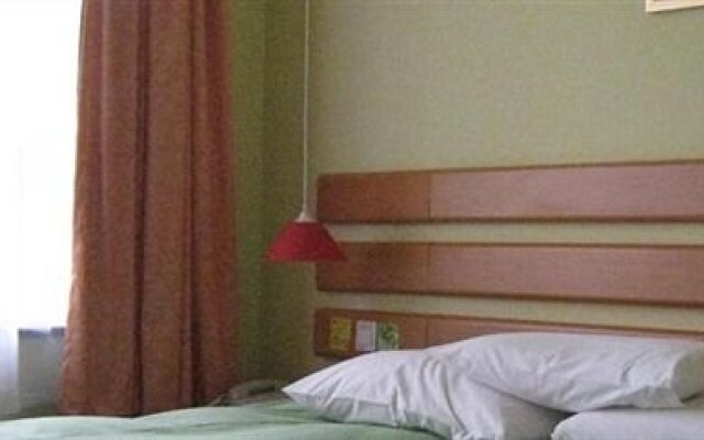 Home Inn Baishan Minzhong Street