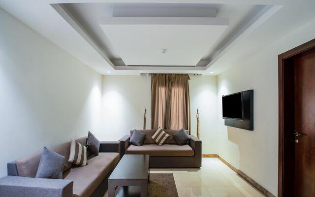 OYO 200 Majestic Houses