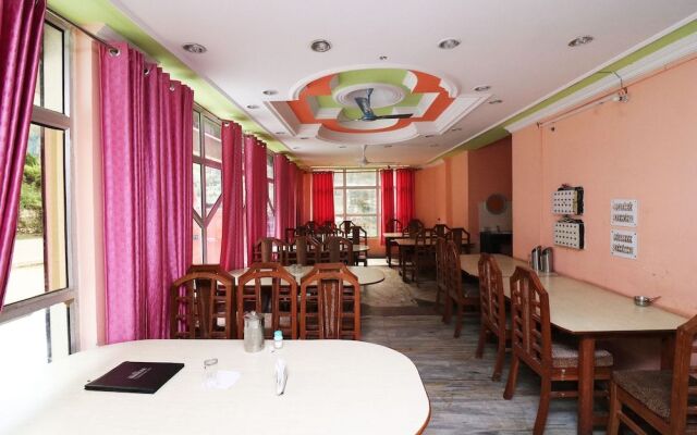 Oyo 44250 New Hotel Shivlok