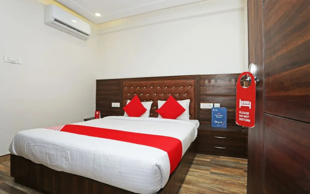 OYO 28614 Bless Inn