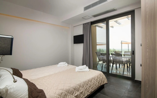 Serenity Suites Sea View 2