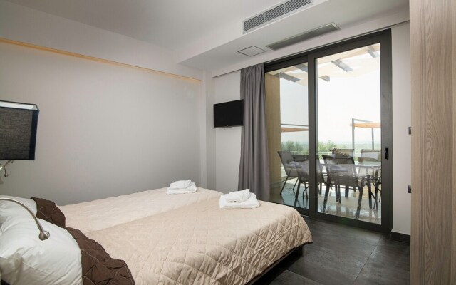 Serenity Suites Sea View 3
