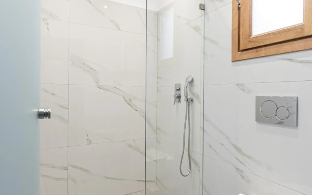 Naxian Serenity Suites
