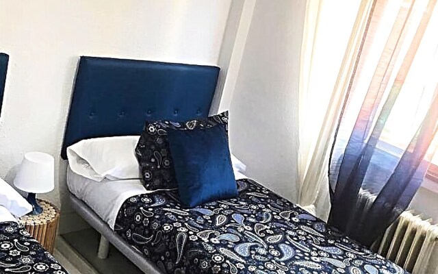 Apartment - Travel and Holidays La Marina