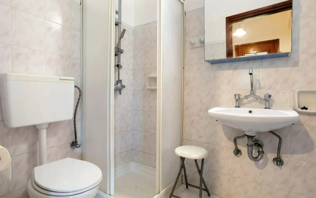Areti Orfeas Apartment 6
