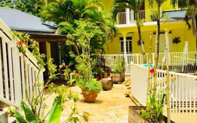 House With 2 Bedrooms in Sainte Rose, With Pool Access, Furnished Terr