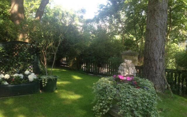 Exquisites Gartenapartment in eleganter Jugendstilvilla