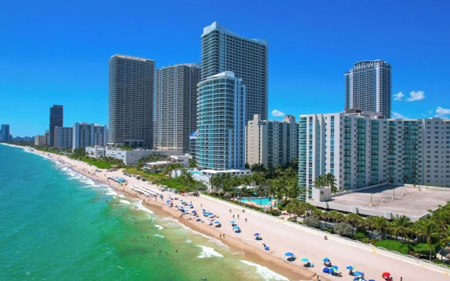 Beachfront Condos at HR by Cielo Stays