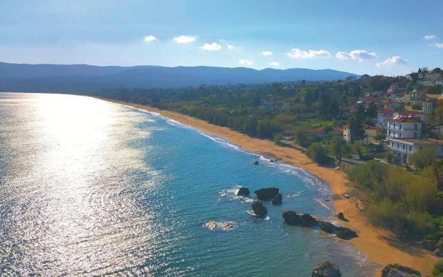 Nice Home in Koroni with Hot Tub, WiFi, Outdoor Swimming Pool