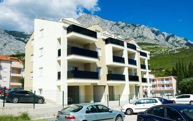 Apartments Leone