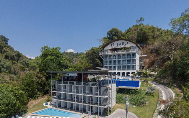 El Faro Containers Beach Hotel