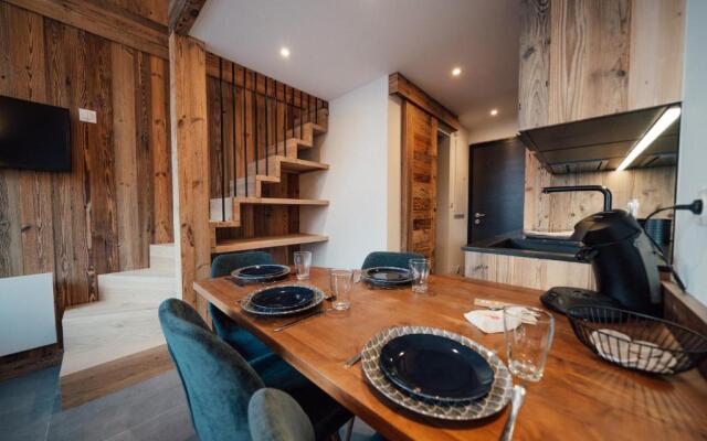Studio Interlude by ExplorHome