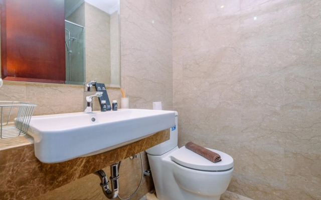Nice And Strategic Studio At Menteng Park Apartment