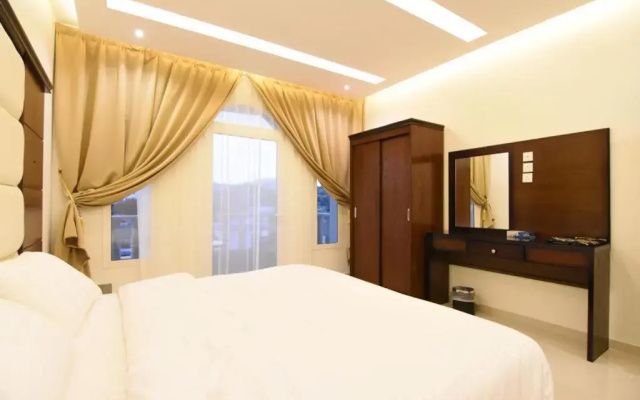 Golden White Hotel