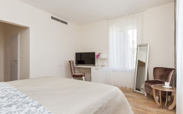 Spalatum Luxury Rooms **** Split Croatia