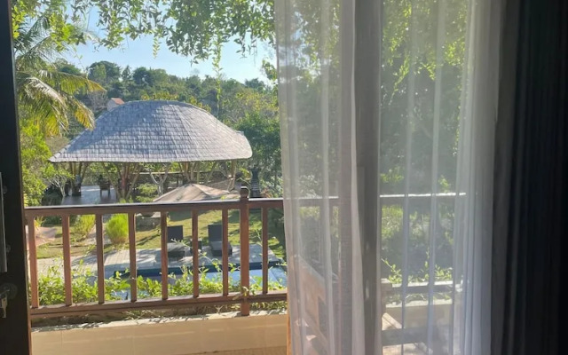 Tinggian Hill Retreat