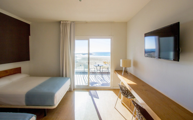 Hotel Brisamar Suites