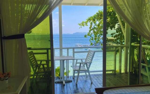 OYO 90980 Rainbow Island Sepanggar