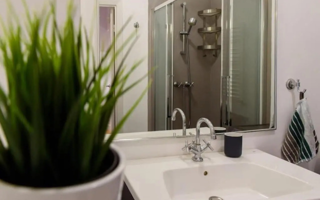 CALDERON - Studio in Centre at Universitate & Old Town