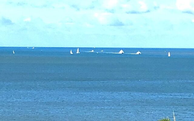 Cairns Apartment Esplanade Ocean Views