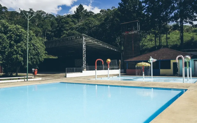 Aruana Hotel Acampamento e Eventos