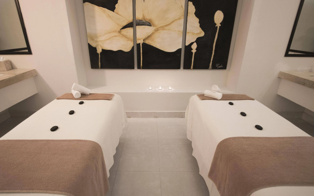Grand Decameron Los Cabos, A Trademark All-Inclusive Resort