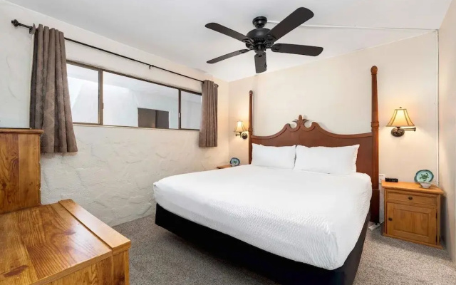 Oceanfront Complex No Stairs AC WIFI