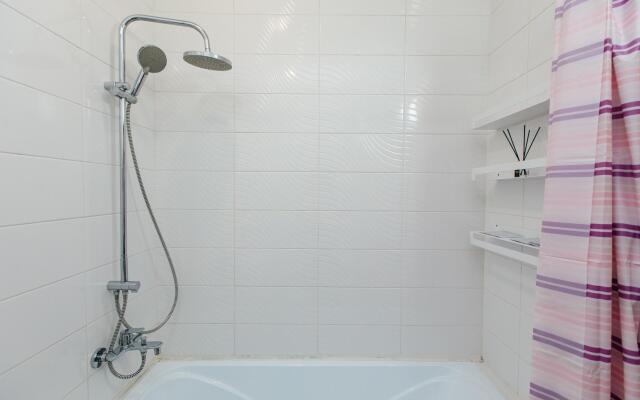 Yousinn (Юсинн) на улице Ясный Берег 17