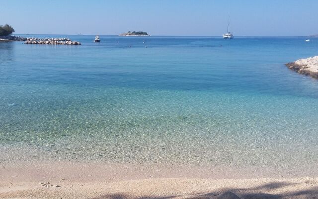 Apartment Ziva - by the beach; A1 Cove Lozica (Rogoznica), Riviera Sibenik