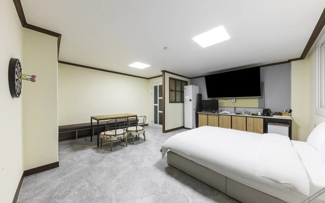 Hotel If