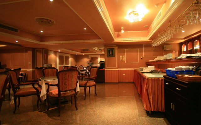 Herhuan Hotel